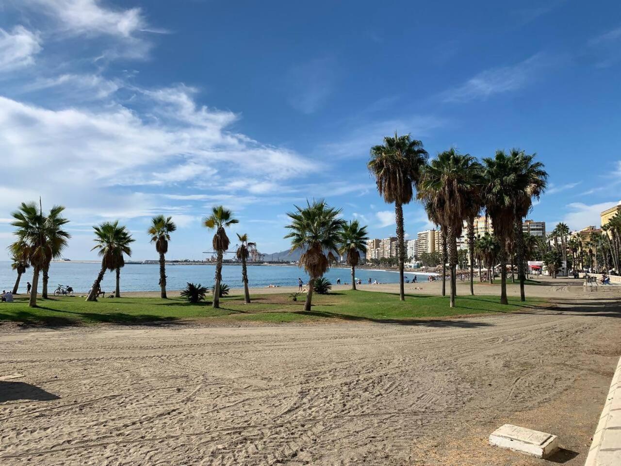 Апартаменти Mundo Nuevo Malaga Centro Екстер'єр фото